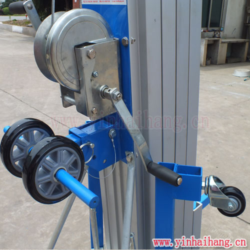 單桅柱物料升降機(jī)1