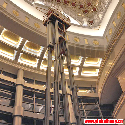 18米高度電動(dòng)升降平臺(tái)