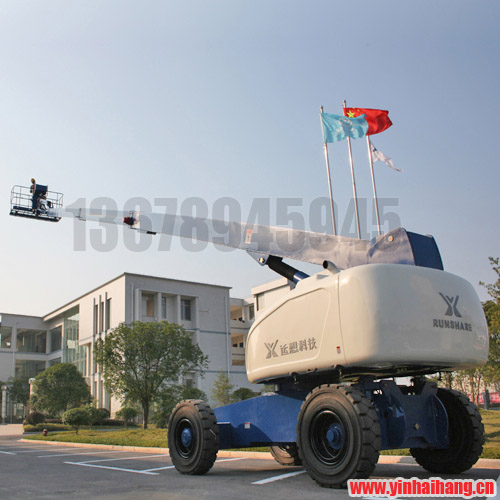 自行走式高空作業(yè)車