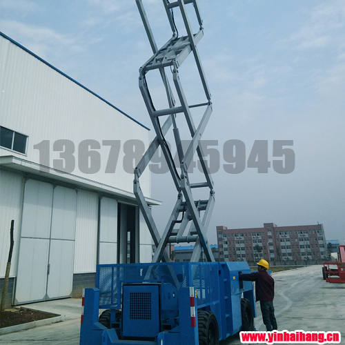 柴油越野型剪叉式高空作業(yè)平臺