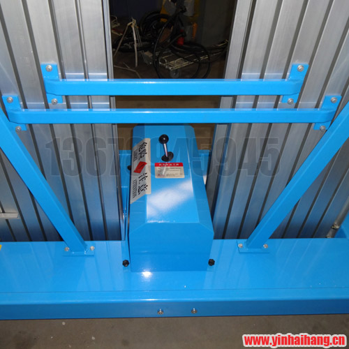 雙桅式電動升降平臺電機(jī)