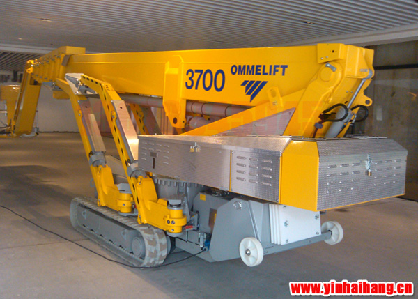 直臂式高空作業(yè)車36