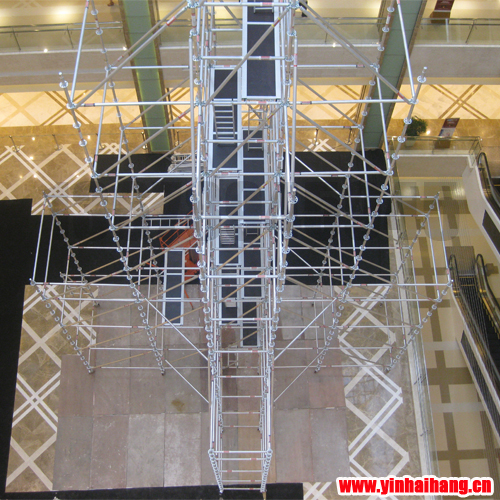 鋁合金腳手架和腳輪搭配使用