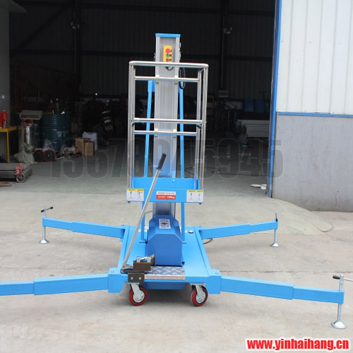 家用簡易單桅式鋁合金升降機(jī)1